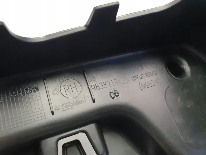 Opel Corsa F 5D PRAWY BOCZEK BAGAŻNIKA 98382194ZD