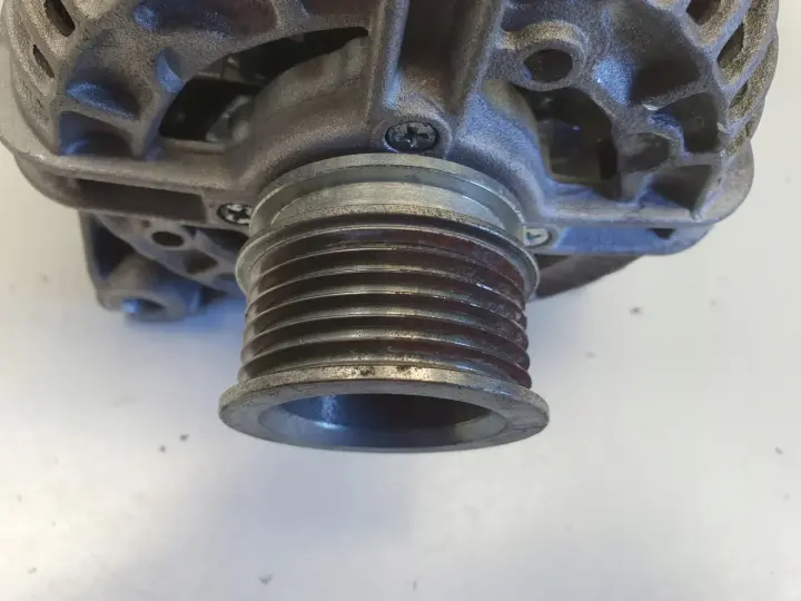 BMW E46 3.0 i M54B30 ALTERNATOR