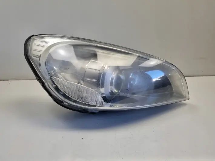 Volvo S60 II V60 10-13r PRZEDNIA LAMPA PRAWA PRAWY PRZÓD xenon 31299991