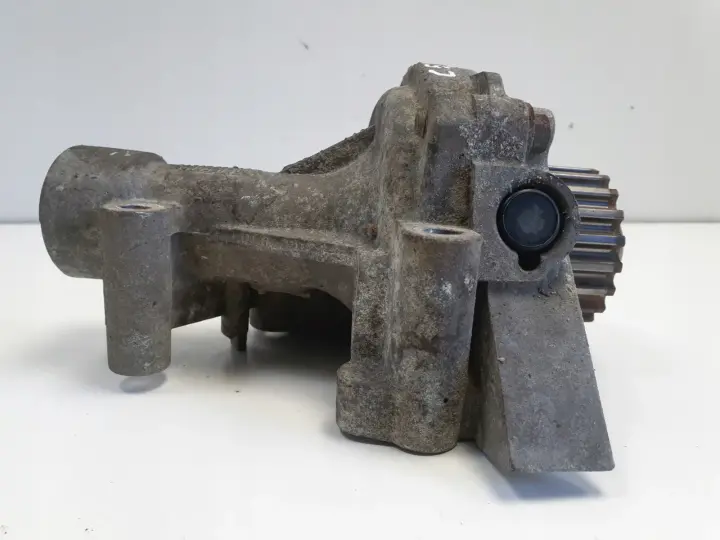 Citroen C5 III 2.0 16V RFJ OBUDOWA POMPY WODY pompa wody 9670557580