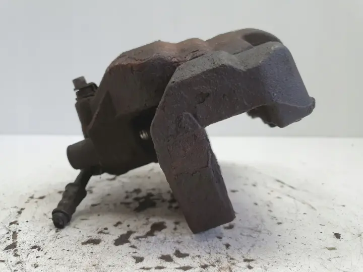 VW Transporter T5 PRAWY PRZEDNI ZACISK HAMULCOWY przód pasażera