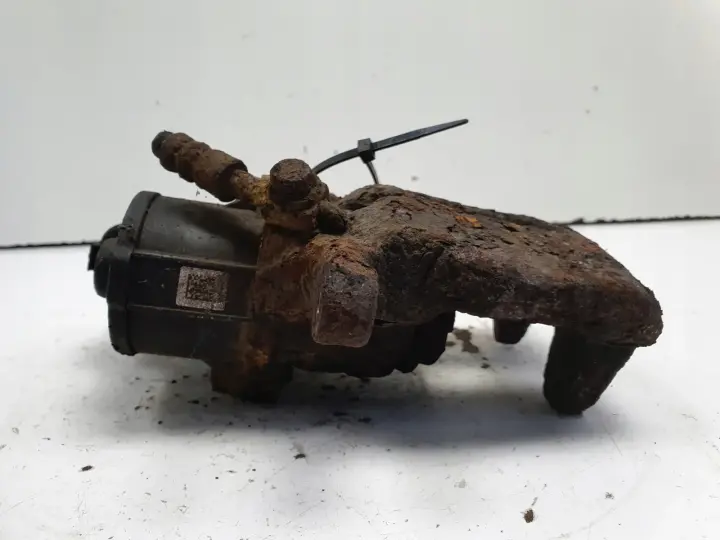 Volvo S60 II S80 II V60 V70 III XC70 II TYLNY ZACISK HAMULCOWY prawy tył