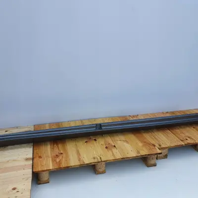 BMW F01 LISTWA PROGOWA PRAWA próg prawy 7207158