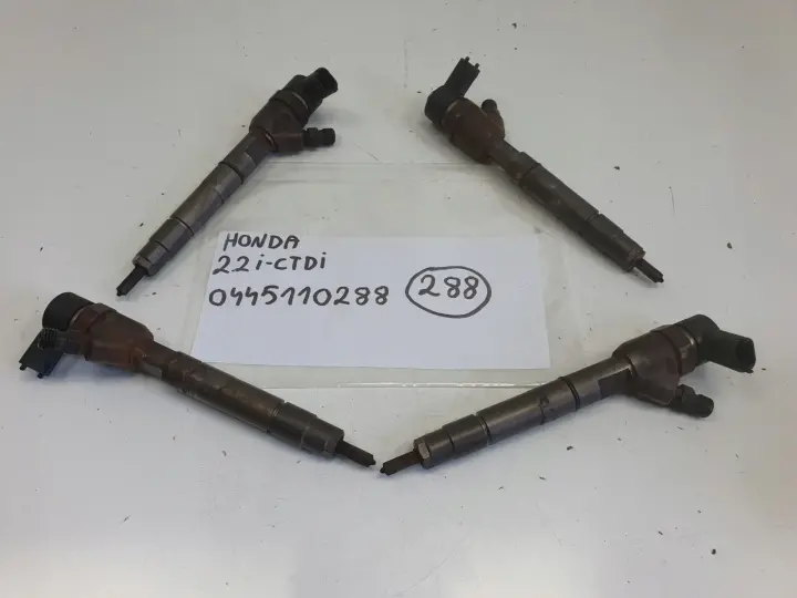 Honda Civic VIII 2.2 iCTDI WTRYSKIWACZ wtrysk 0445110288