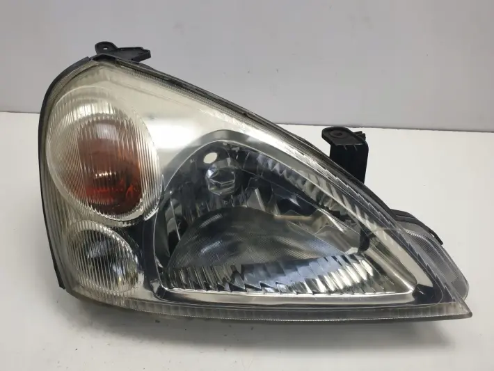 Suzuki Liana PRZEDNIA LAMPA PRAWA przód EUROPA