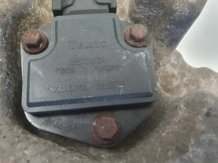 Volvo S60 V70 2.4 T MISKA OLEJOWA oleju 8670458