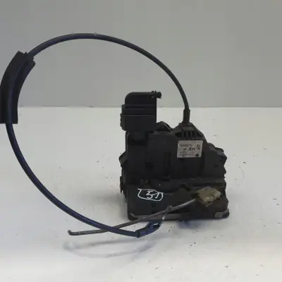 Opel Corsa D ZAMEK DRZWI prawy przód Pasażera 13258279 EN