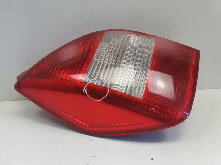 Citroen C2 03-09r TYLNA LAMPA LEWA lewy tył kierowcy 9680283780