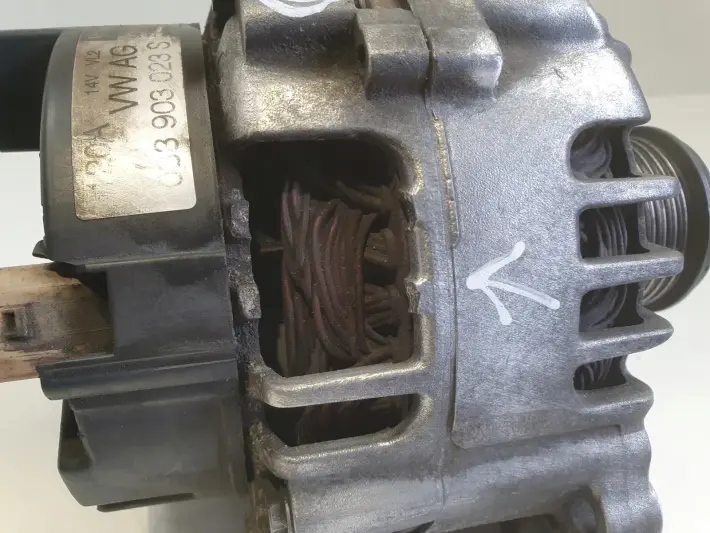 Audi A3 8L Golf IV Seat Leon 1.9 TDI ALTERNATOR Valeo 038903023S 120A