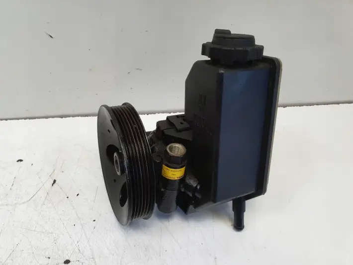 Opel Vectra B 1.6 16V POMPA WSPOMAGANIA 90495957