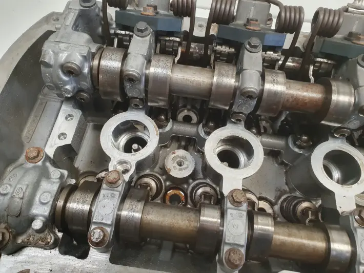 Mini Cooper R56 Peugeot Citroen1.6 16V VTi GŁOWICA CYLINDRÓW V753354980N