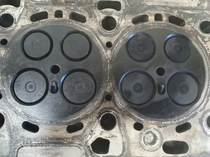 SsangYong Korando III 2.0 D XDI GŁOWICA CYLINDRÓW A6710160201