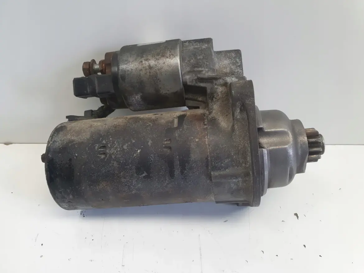 VW Golf IV Bora 1.9 TDI ROZRUSZNIK bosch 0001125012 02A911023P