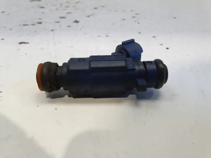 Kia Ceed 1.4 16V WTRYSKIWACZ PALIWA wtrysk 35310-2B000