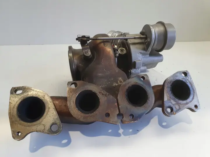 Volvo V40 II 2.0 T4 TURBOSPRĘŻARKA turbo 31441692