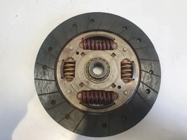 04b1aa83bee8ba88fc425a0bec2be831