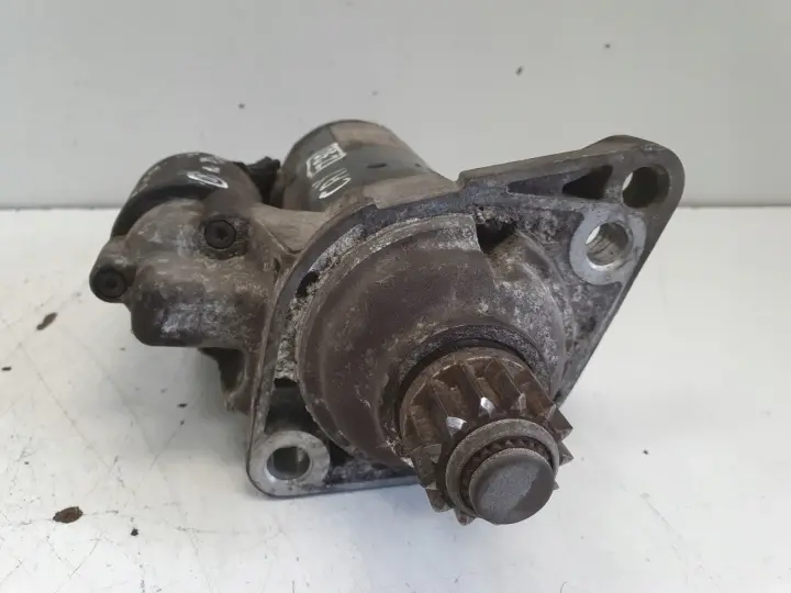 VW Golf VI 1.6 TDI ROZRUSZNIK bosch 02Z911024H