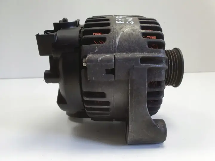 BMW E87 2.0 D ALTERNATOR valeo 7802471 150A