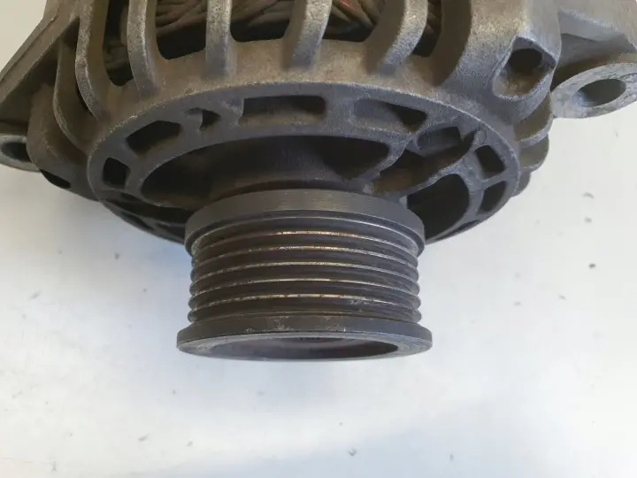 Opel Vectra C 1.9 CDTI ALTERNATOR denso 13117340 105A