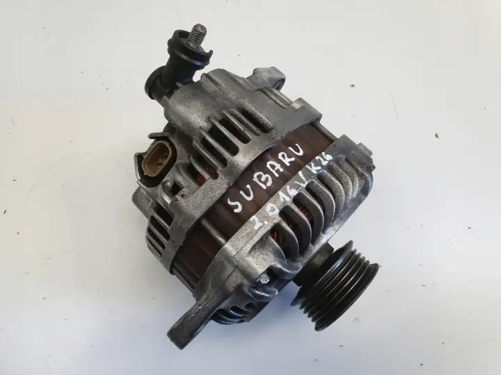 Subaru Legacy IV 2.0 B ALTERNATOR 23700AA521