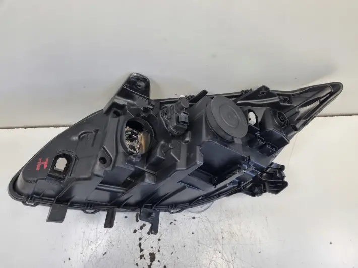 Renault Laguna III 07-10r PRZEDNIA LAMPA PRAWA PRAWY PRZÓD 260100033R
