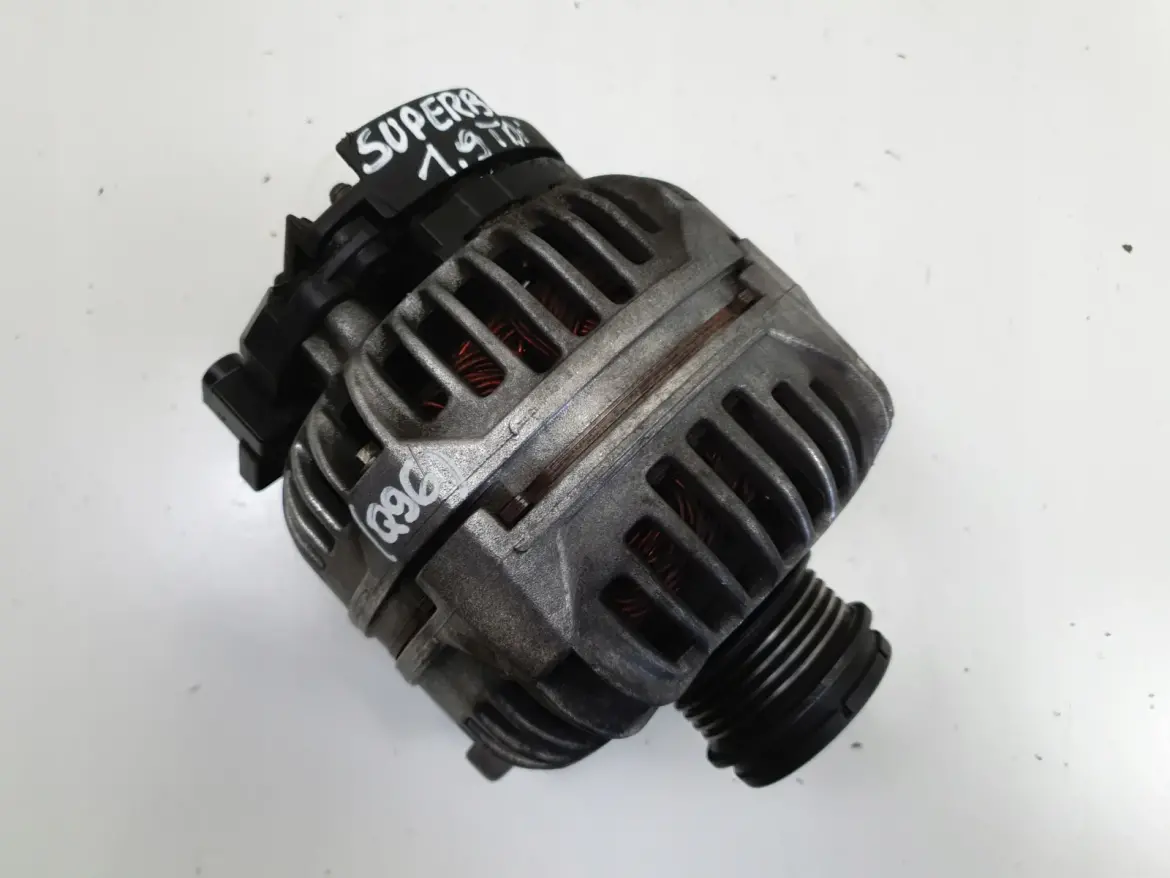 Skoda Superb I 1.9 TDI ALTERNATOR Bosch 028903029B 120A