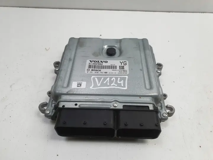 Volvo XC60 2.4 D5 STEROWNIK SILNIKA komputer 31392982 0281030782