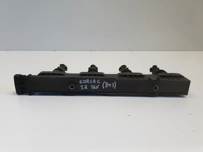 Opel Corsa C 1.2 16V CEWKA ZAPŁONOWA 0221503472
