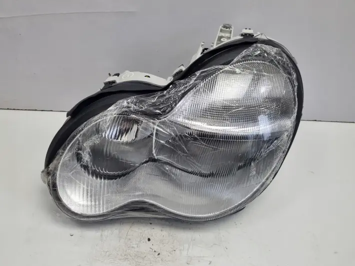 Mercedes W203 00-04r PRZEDNIA LAMPA LEWA LEWY PRZÓD nowa europa