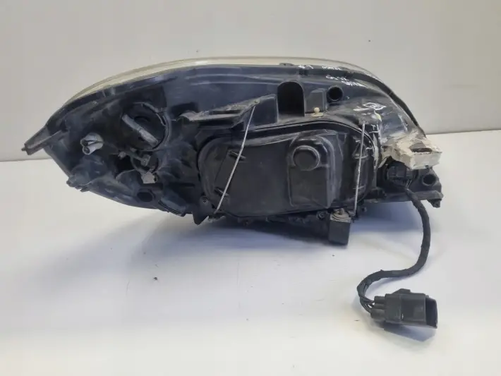 Volvo XC60 PRZEDNIA LAMPA LEWA LEWY PRZÓD BIXENON BI XENON SKRĘTNY 30763135