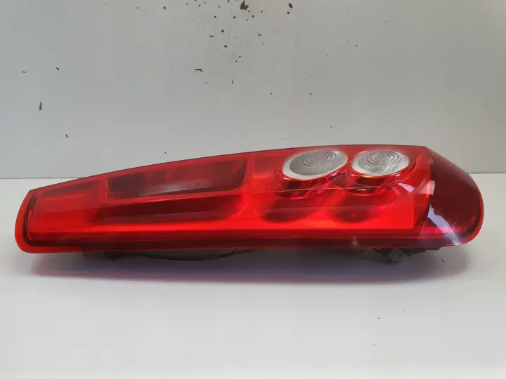 Ford Fiesta 6 MK6 lift 3D 02-08r TYLNA LAMPA LEWA lewy tył 6S61-13405-B