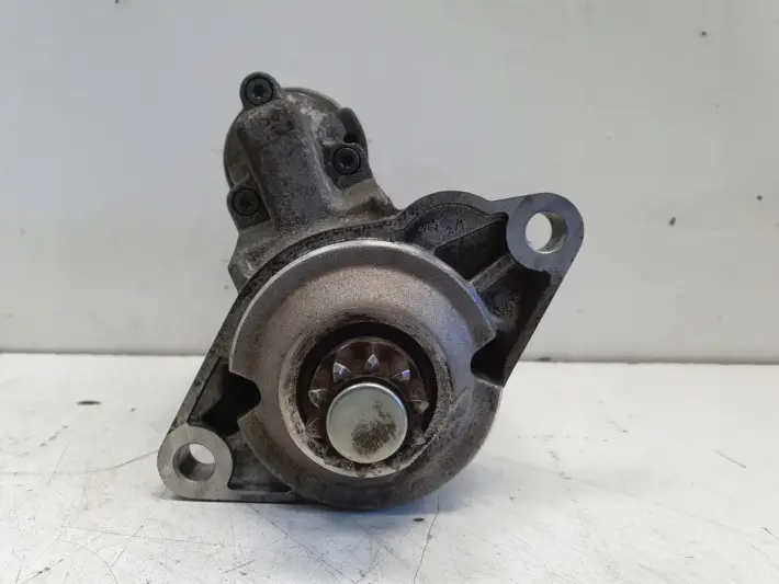 VW Golf V 1.9 TDI ROZRUSZNIK 02E911023H