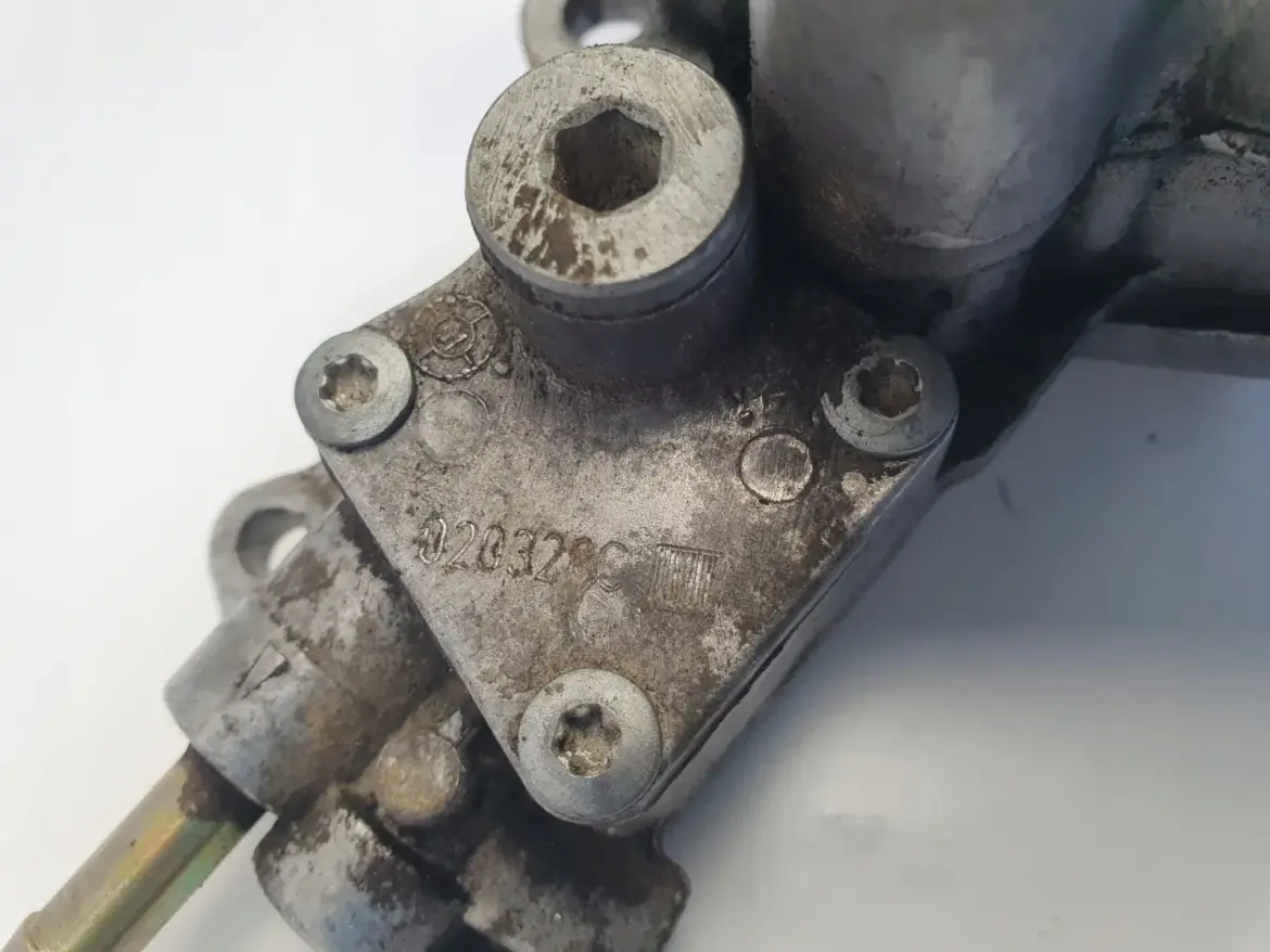 VW Sharan Alhambra Galaxy 1.9 TDI POMPA VACUM wakum 038145209A