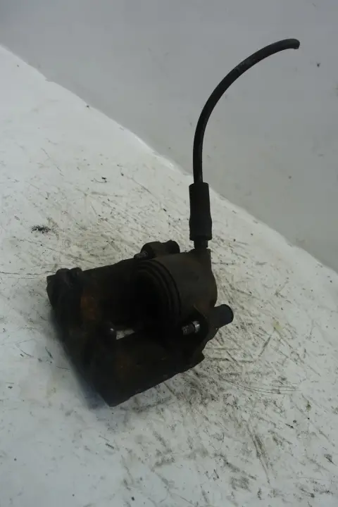 Jaguar XK XKR XK8 4.0 V8 PRZEDNI ZACISK HAMULCOWY