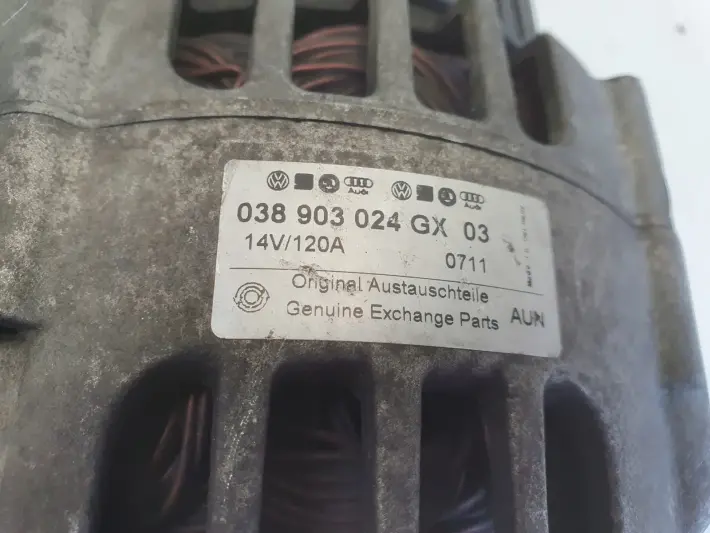 VW Passat B5 Audi A4 B5 1.9 TDI ALTERNATOR Valeo