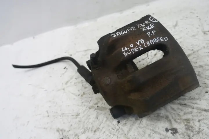 Jaguar XK XKR XK8 4.0 V8 PRZEDNI ZACISK HAMULCOWY