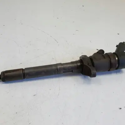 Ford Focus MK2 II 1.6 TDCI WTRYSKIWACZ wtrysk 0445110239