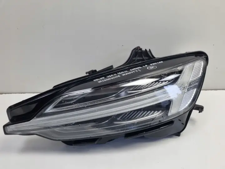 Volvo V60 II S60 III PRZEDNIA LAMPA LEWA lewy przód FULL LED EUROPA
