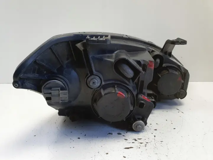 Ssangyong Kyron 07-14r PRZEDNIA LAMPA LEWA lewy przód EUROPA