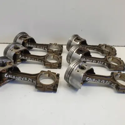 Mitsubishi Galant VIII 2.5 V6 TŁOK KORBOWÓD