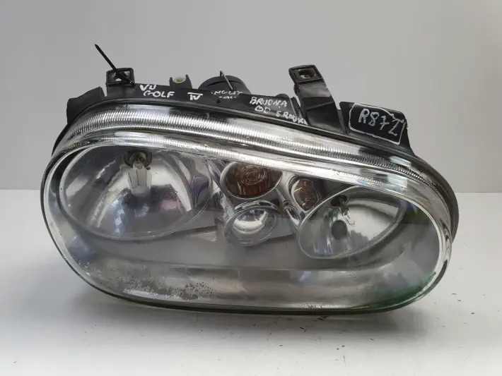 VW Golf IV 97-06 PRZEDNIA LAMPA PRAWA prawy przód anglik