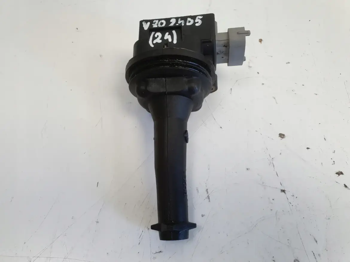 Volvo V70 II S80 I 2.4 T CEWKA ZAPŁONOWA 30713417 0221604010
