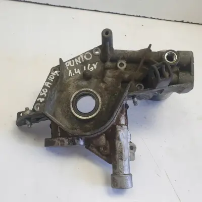 Fiat Punto II 1.4 16V POMPA OLEJOWA 55195304