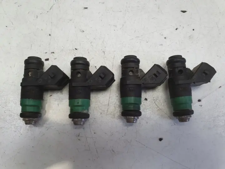 Renault Megane II 2.0 16V WTRYSKIWACZ wtrysk H028797 ITG048