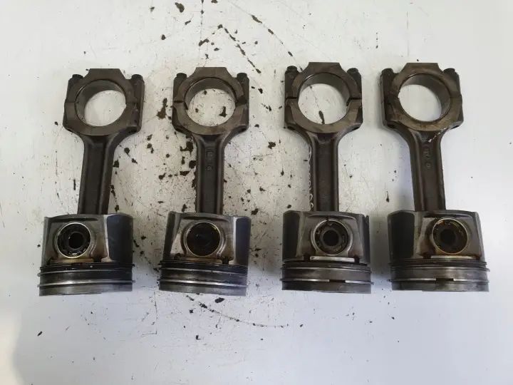 Fiat Doblo 1.9 JTD 8V TŁOK KORBOWÓD 223B1000 105KM