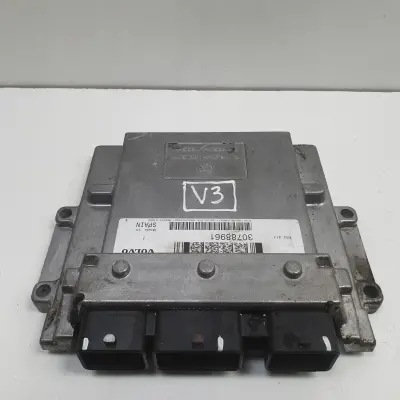 Volvo S40 II V50 C30 1.8 16V STEROWNIK SILNIKA komputer 30788961