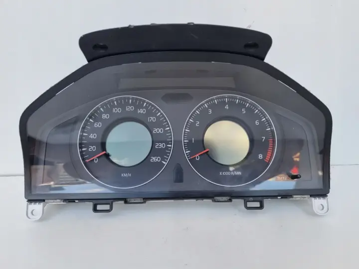 Volvo S80 II V70 III XC70 II 2.0 16V LICZNIK ZEGARY Europa 30786622AB