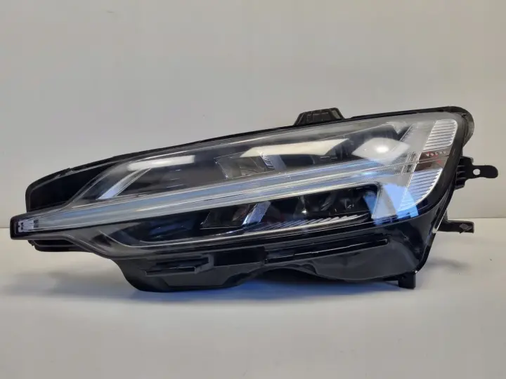 Volvo V60 II S60 III PRZEDNIA LAMPA LEWA LEWY PRZÓD full led 32347004