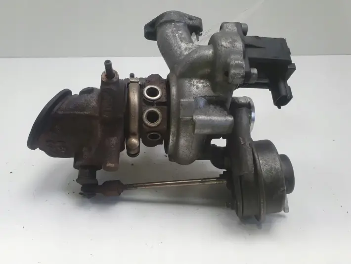 Fiat Punto 0.9 T TwinAir TURBOSPRĘŻARKA 49373-03012