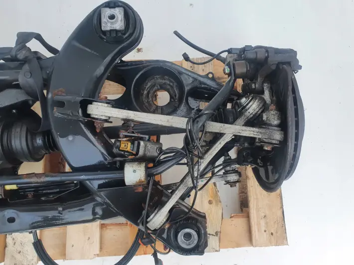 Mercedes W207 3.0 V6 CDI TYLNE ZAWIESZENIE TYŁ KPL